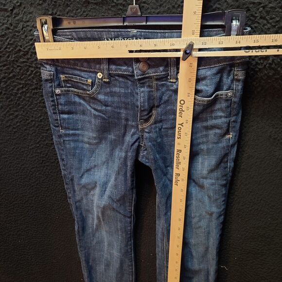 American Eagle Outfitters Womens Jeans Blue Size 2 Cotton Blend Crop Stretch - Picture 3 of 12